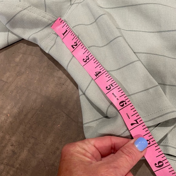 IPD striped shorts in HENRY fit! See pic for all the details & measurements 🕺🏻 - Picture 9 of 12